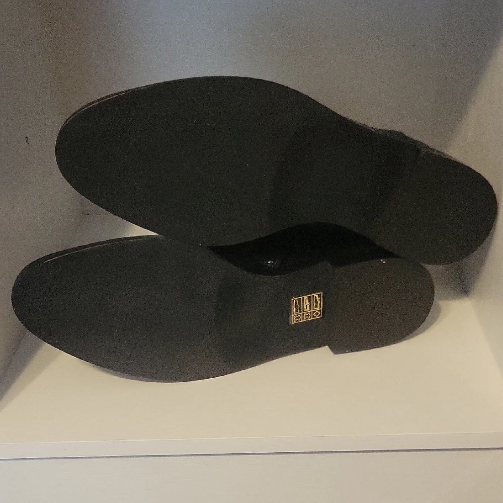 Club Monico Italy Sz36 (Us 6.5-7) Black Crocodile Pattern Side Zip Ankle Boots - Picture 5 of 6